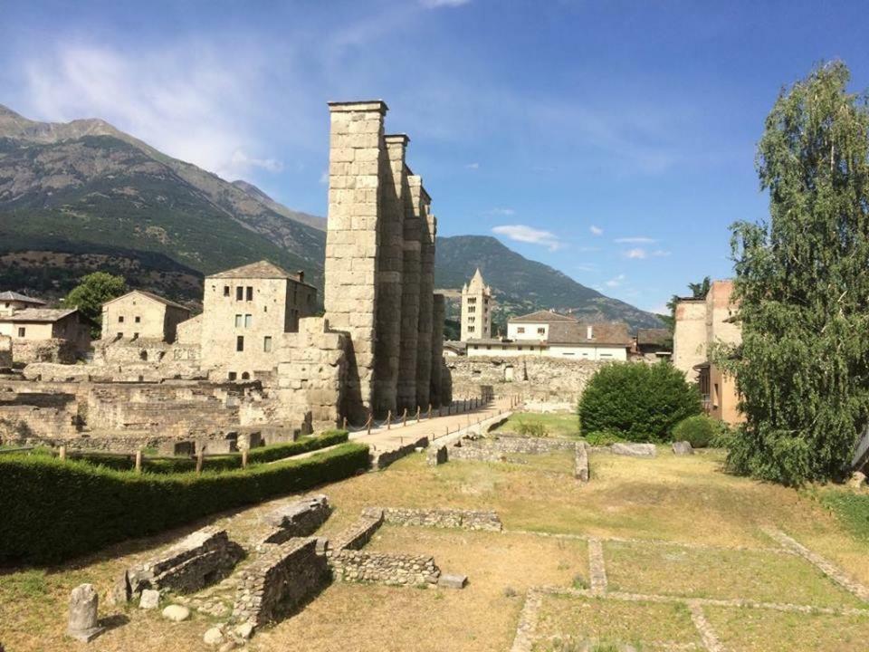 Al Teatro Romano - Cir 0343 奥斯塔 外观 照片